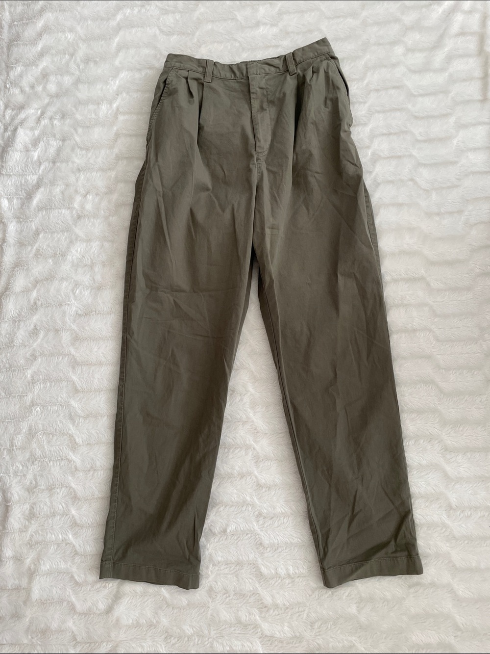 GAP Olive-Tone Pleated Chino Pants